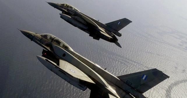 Grška lovca F-16