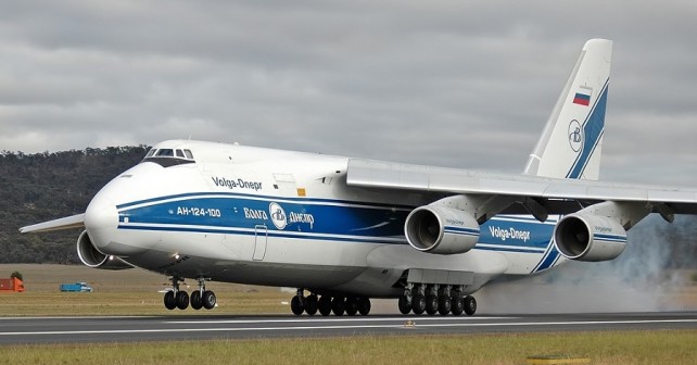 Volga-Dnepr - transportno letalo Antonov An-124 ruslan