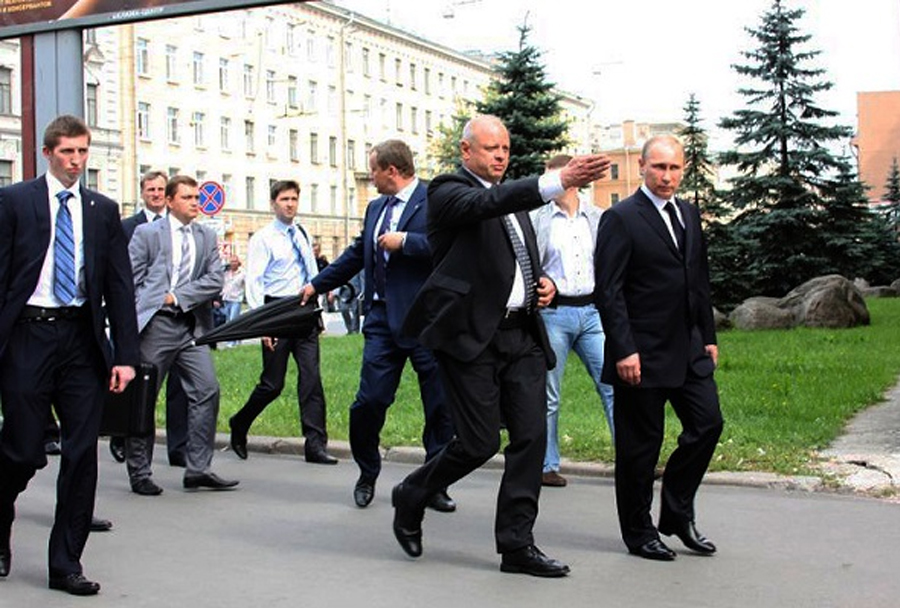 Президентская охрана. ФСО охрана президента. Куренков охрана Путина.